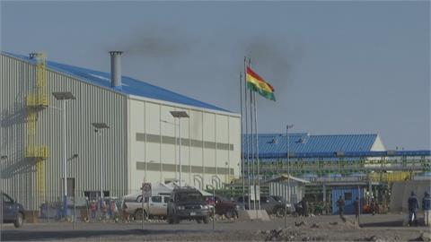 玻利維亞與中、俄簽約開採鋰礦　民眾不滿上街抗議