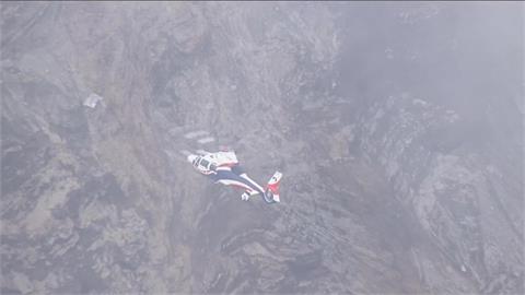 入夜暫停搜索！日本阿蘇火山觀光直升機失事　1機師2台灣遊客失聯