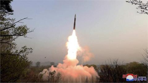 快新聞／北朝鮮深夜「核打擊」發射2枚彈道飛彈　回應美南韓軍演