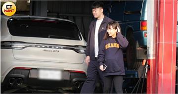 臨盆前放風1／十元挺孕肚狂掃美食　王齊麟一路緊牽護航