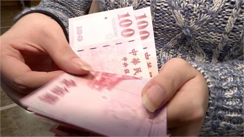 一早先刷新存摺！政府3筆錢「4.2萬入帳」錯過恐充公　13筆津貼排隊發