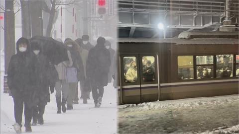 十年一遇暴雪襲日！JR列車臨時停駛5千人困車站　上班族卡車廂內站10小時
