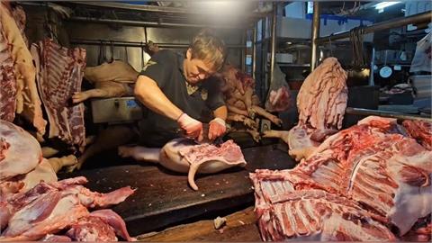 快新聞／溫體豬回歸！基隆攤商叫足豬量　怕民眾搶購忙備貨