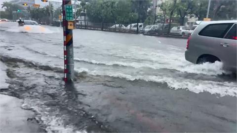 快新聞／真的還沒下完！氣象署17時啟動「大規模劇烈豪雨作業」
