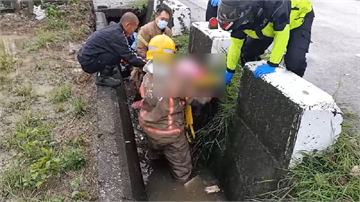 快新聞／劇烈天氣台南首件悲劇 64歲婦連人帶車趴臥水溝中身亡