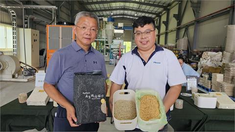 搶攻寵物商機！青創團隊與政府合作研發「稻穀貓砂」　打造農業新產值