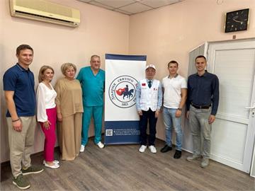 馬偕醫院2度赴烏克蘭義診　簽署合作備忘錄並贈醫療設備