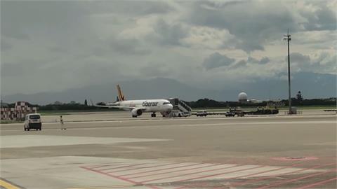 虎航2班機南北大出包！　小港關跑道1.5小時　多航班轉降