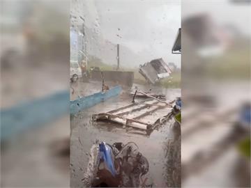 快新聞／楊柳颳17級陣風「小屋子滾走了……」　拍攝者驚呆：這誰家？