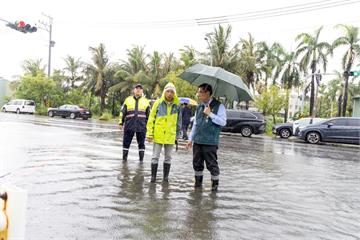 豪雨重創南台灣　全台已釀1死4失蹤155傷、淹水625件
