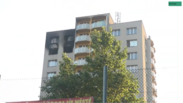 捷克住宅大樓疑遭縱火 至少11死10傷