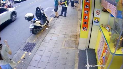 違規停車變公然侮辱　騎士質疑員警態度嗆「有牌流氓」