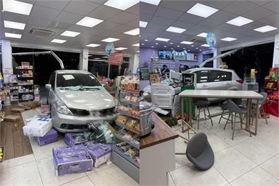 快新聞／店員嚇傻！疑錯把油門當剎車踩　女子開車衝入彰化員林某超商
