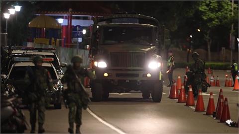快新聞／漢光演習第四天！軍警聯手管制萬板大橋　防範敵軍進入北市