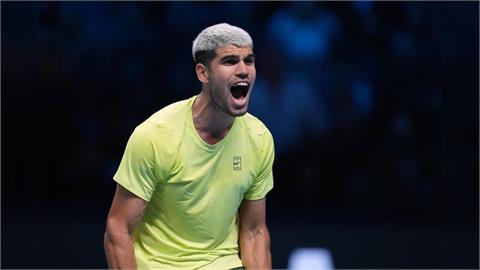 網球/「小蠻牛」艾卡拉茲鎖定年終世界第一!斬斷辛納稱霸美夢