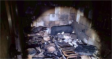 深夜火舌吞噬機車行！父拖病兒驚險逃生　回頭救母卻成天人永隔