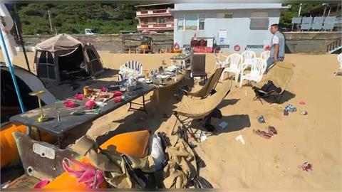 基隆「大武崙沙灘」美景？　陽傘插滿沙灘市府出手勒令改善