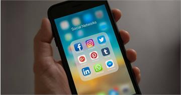 IG越滑越空虛？醫籲戒6行為：別落入「樂極生悲的多巴胺迴圈」