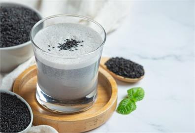 冬季暖身食物推薦！告別手腳「冷吱吱」　專家：吃對了幫體內溫暖驅寒