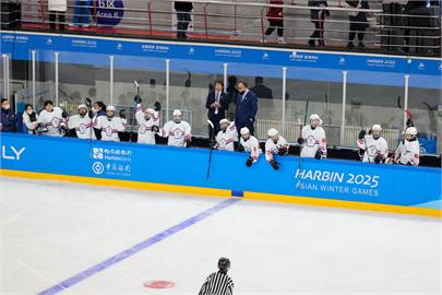 亞冬運(影)／2025亞洲冬季運動會登場　台女子冰球擊敗泰國奪首勝