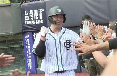 世壯運／中職退役球星大對抗！3局下周思齊上場守備 山羊兄弟8：3暫領先