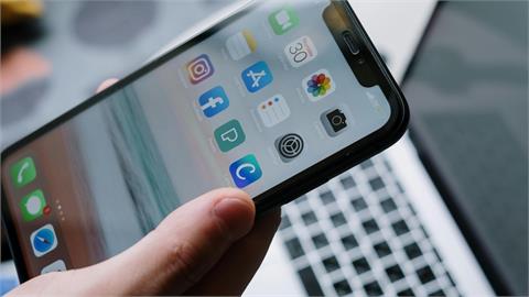 果粉必學iPhone超簡單省電小撇步　「1招」改善續航力蘋果都認證！