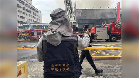 快新聞／台中北屯區快關窗！天津路火警8店面遭殃　濃煙密布恐造成空氣汙染