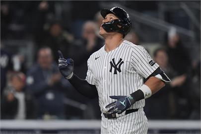 MLB(影)/比大谷還久!「法官」沉寂10場終於開轟 洋基4:3橫掃皇家