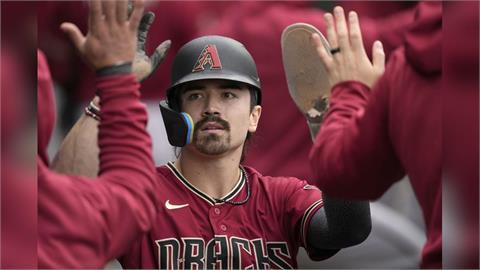 MLB(影)／台美混血球星「卡仔」致勝轟奪勝！砲轟WBC美國王牌全場沸騰