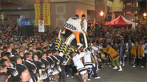 「日本撞轎祈福祭典」再度來台　松山慈祐宮擠滿上千民眾