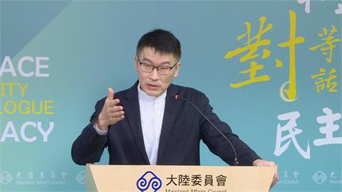 快新聞／國台辦批民航局「擋包機直飛返台」　陸委會親上火線回應