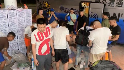 高雄「鏟子超人」助花蓮救災　近60人響應「包2台遊覽車」出發