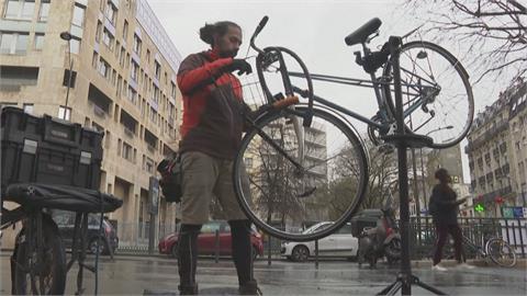 單車騎到一半破胎、煞車不靈　巴黎行動修車店直接到點修到好