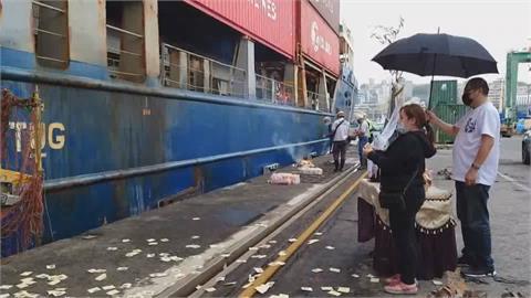 基隆港貨櫃吊掛意外　強風吹斷固定樁！工人遭貨櫃擊中死亡