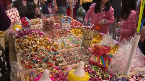 過年狂吃這幾款零食恐讓喉嚨卡卡？醫揭3大地雷：容易助濕生痰