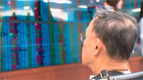 台股重摔784點「台積電失守2400元」！他揪「1魔鬼關卡」恐不妙：會湧現賣壓