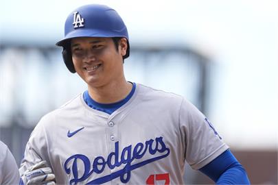 MLB（影）／大谷寫50轟50盜神紀錄　網公認「這球僮」是幕後英雄