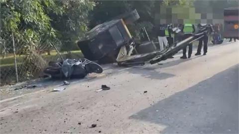 天降橫禍! 貨車上怪手砸死騎士 駕駛自責淚崩