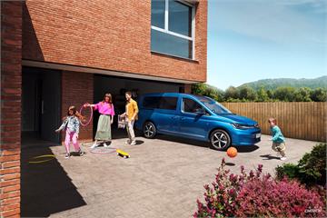 福斯商旅推 Caddy Maxi EasyLife 入門版，要價 124.9 萬起！