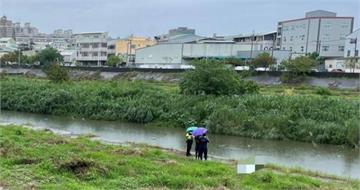 人形物體卡水中！台中旱溪撈出「女浮屍」全身腫脹　身分死因待查