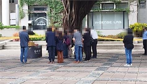 樹倒壓死碩一生死因「顱腦損傷」　家屬回校園招魂場面哀戚