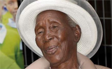 鼓勵女性求學獲讚揚   全世界「最老小學生」99歲嬤辭世 