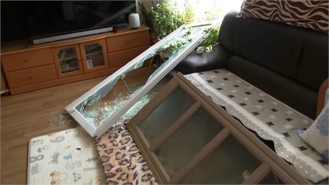 南韓軍隊戰鬥機疑操作失誤　油箱、機槍莢艙從天而降