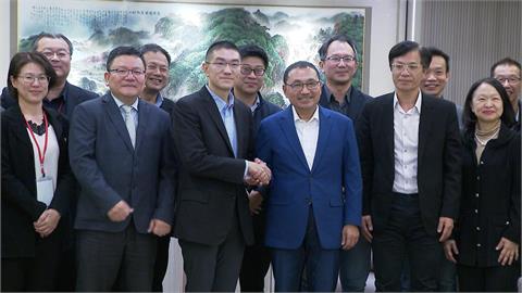 新北「都更三箭」翻轉城市風貌　謝國樑率團隊取經