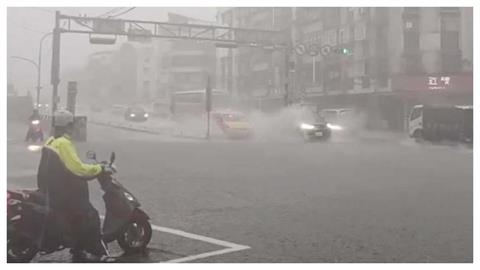 滯留鋒面夾擊！明後天迎「致災性降雨」　全台「豪雨假」放假標準曝光