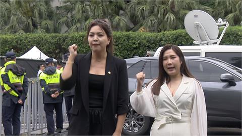 藍營雙女將PK「419女神」　顏翎熹發文籲「不要針對外貌攻擊」