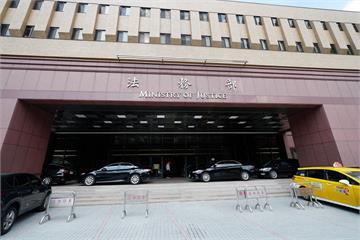 黃國昌質詢音檔疑AI合成　法務部：嚴重影響偵審程序
