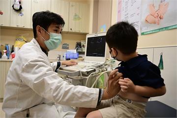 2歲童「血輪眼、麵龜手」 竟是猝死風險急症上身!