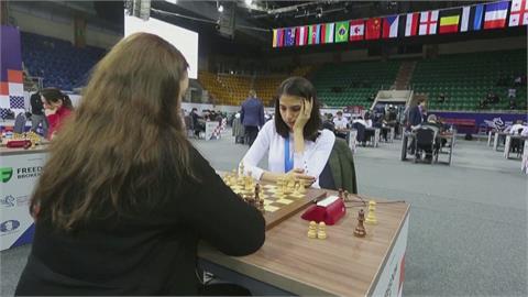 伊朗西洋棋女棋手未戴頭巾比賽　傳賽後受到威脅沒回國