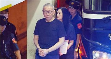 合議庭裁柯文哲7000萬交保！　陳佩琪、民眾黨火速籌錢救阿北